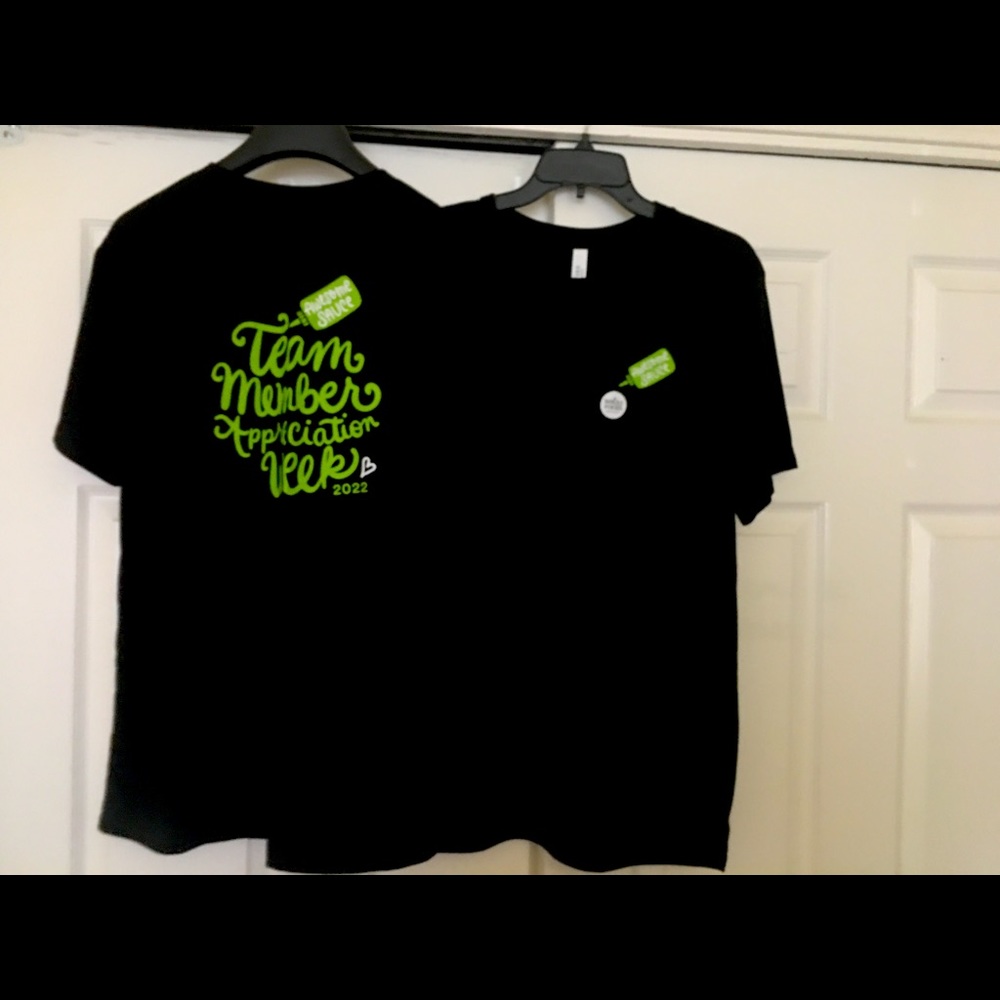 New Whole Foods market original t shirts L size X 1 from pet free smoke free
